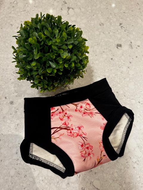 Joka Bébé Culotte de propreté de nuit Couches lavables Joka Bébé Petit Fleurs de cerisiers roses