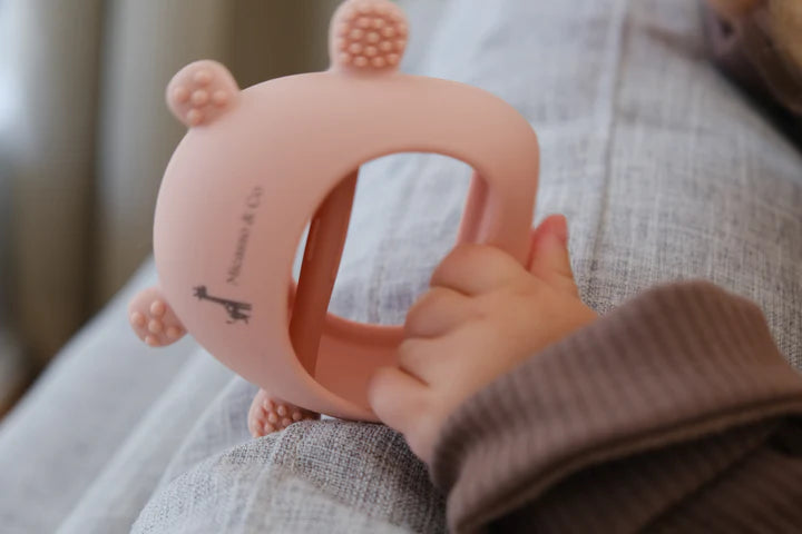 Micasso & Co Jouet manchon de dentition pour bébé Jouets Micasso & Co Vieux rose  