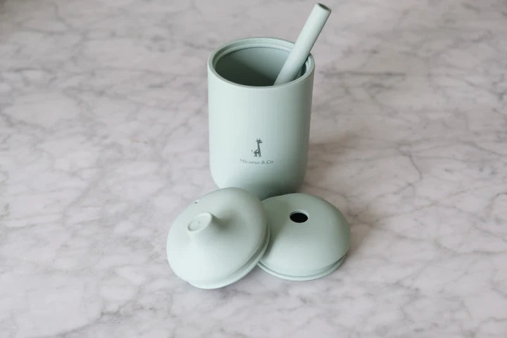 Micasso & Co Tasse Gobelet en silicone à paille et à bec Alimentation Micasso & Co Vert tendre  