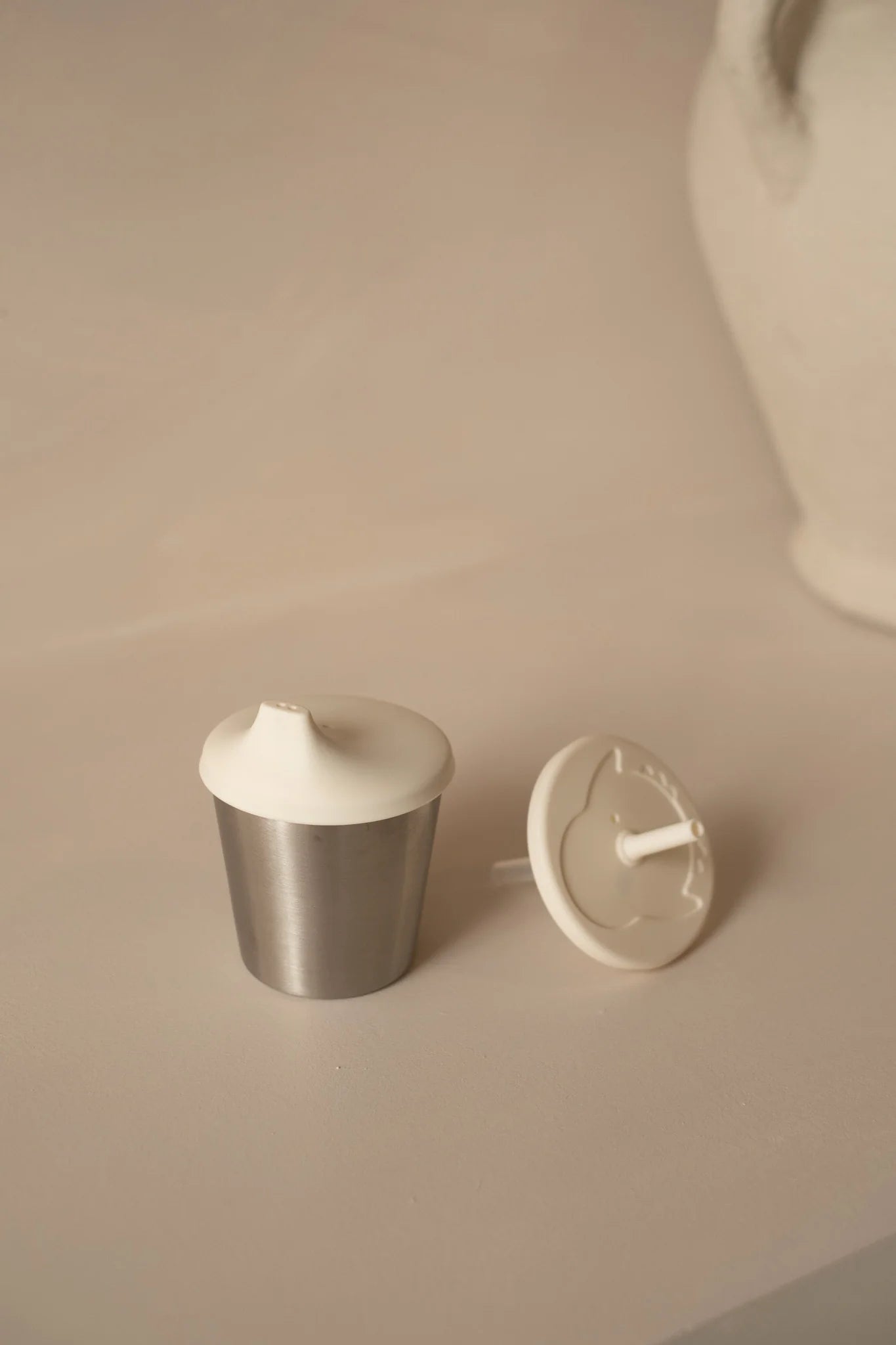 Micasso &amp; Co Gobelet à paille et à bec en acier inoxydable 2 en 1 Alimentation Micasso &amp; Co Blanc crème