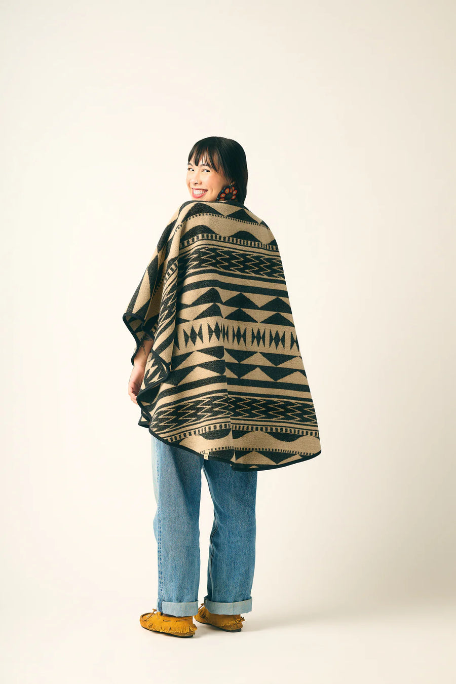 Mini Tipi Châle écoresponsable pour femme Weaver Vêtements Mini Tipi   