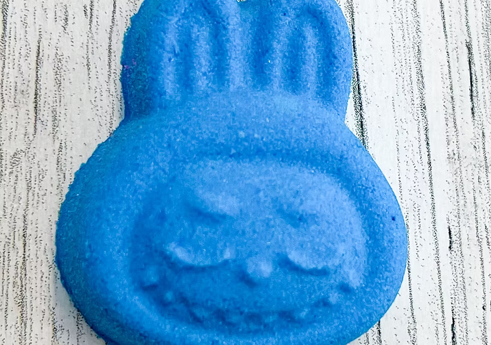 Savonnerie Bon Bain Bombe de bain Soins corporels Savonnerie Bon Bain Labubu Bleu