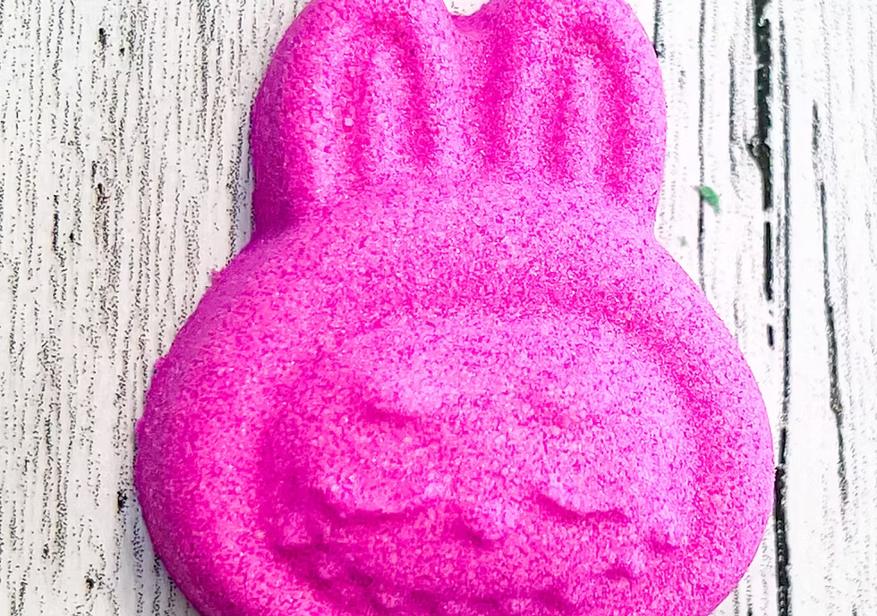 Savonnerie Bon Bain Bombe de bain Soins corporels Savonnerie Bon Bain Labubu Rose